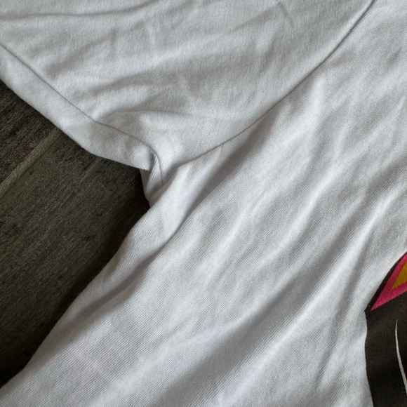 Def Leppard Women’s High and Dry White Graphic T shirt NWOT - Picture 9 of 14